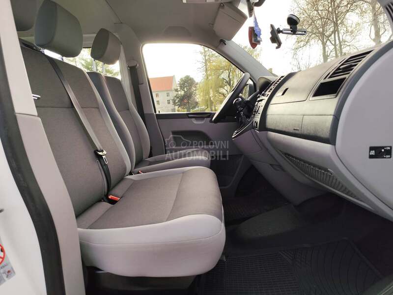 Volkswagen Transporter T5 2.0 TDI