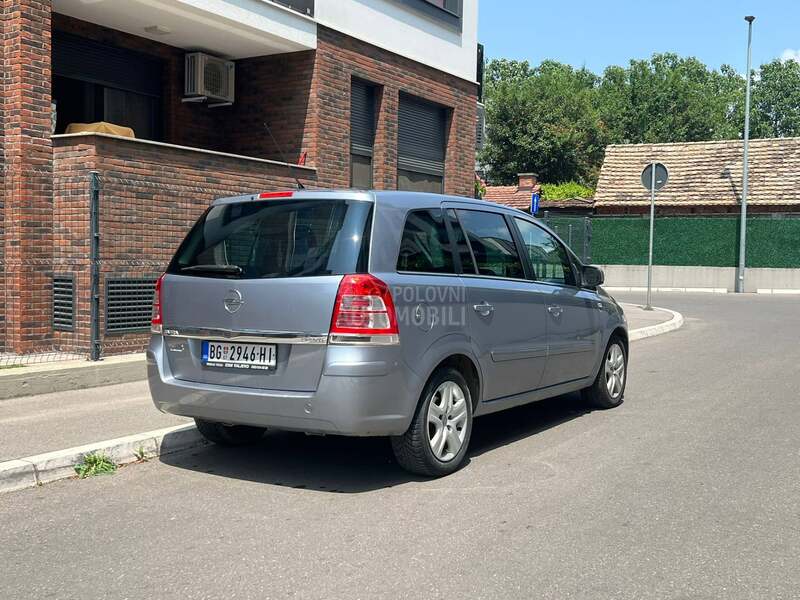 Opel Zafira 1.7cdti 7 sed