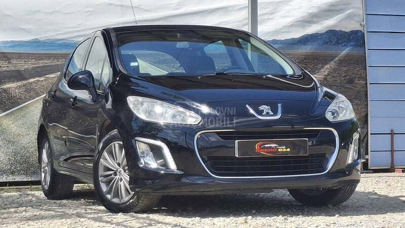 Peugeot 308 1.6e-HDI/N.A.V/L.E.D