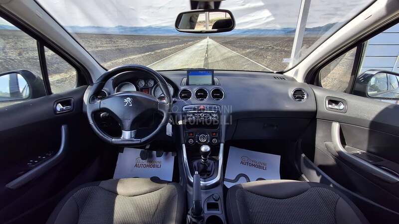 Peugeot 308 1.6e-HDI/N.A.V/L.E.D