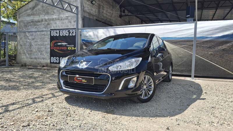 Peugeot 308 1.6e-HDI/N.A.V/L.E.D