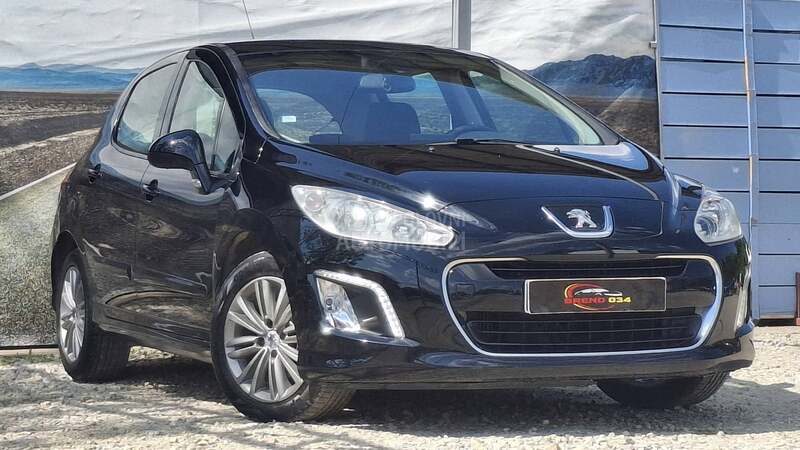 Peugeot 308 1.6e-HDI/N.A.V/L.E.D