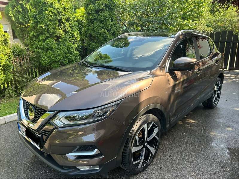 Nissan Qashqai 1.3 DIG-T TEKNA SUN