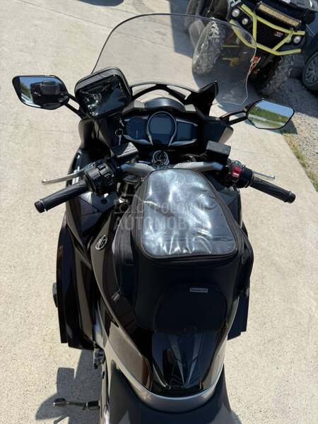 Yamaha FJR 1300E