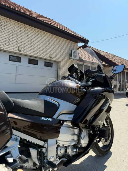 Yamaha FJR 1300E