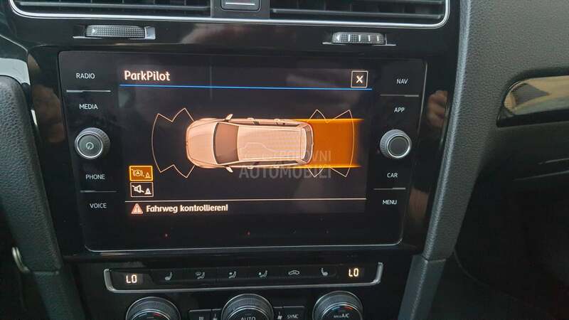 Volkswagen Golf 7 1.6 tdi SOUND