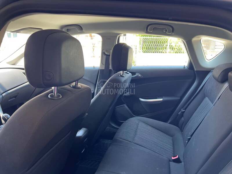 Opel Astra J 1.4