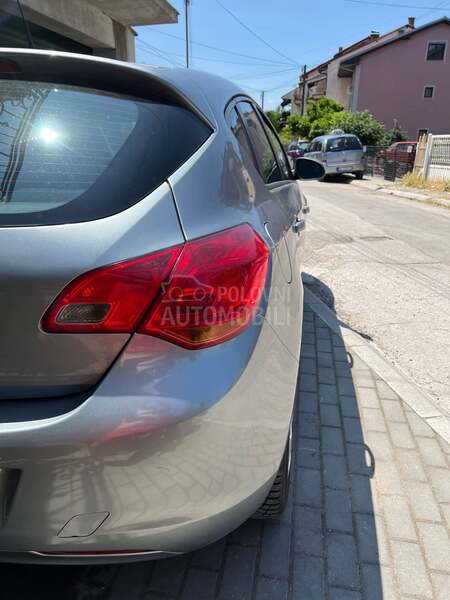 Opel Astra J 1.4
