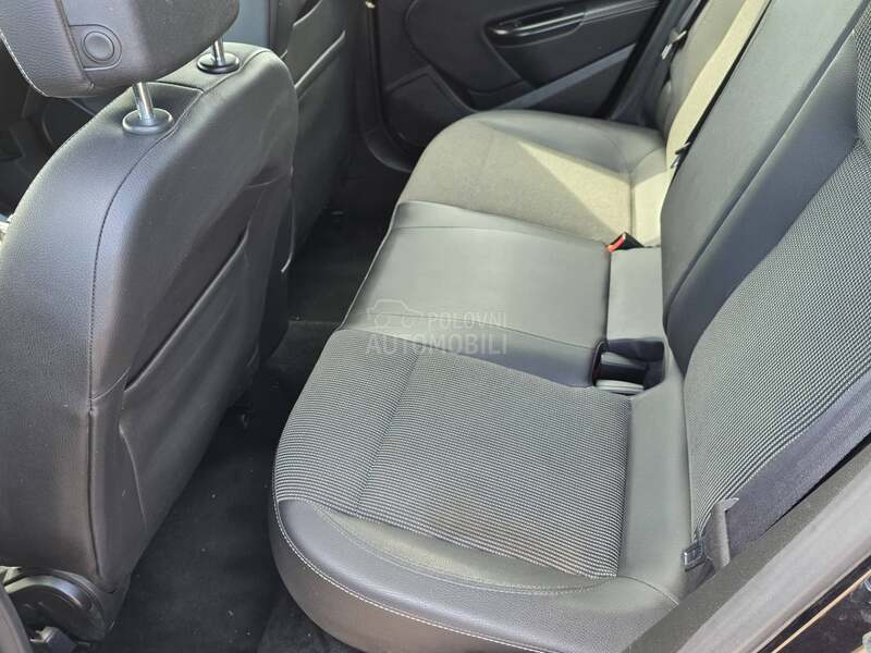 Opel Astra J 1.6 CDTI LED