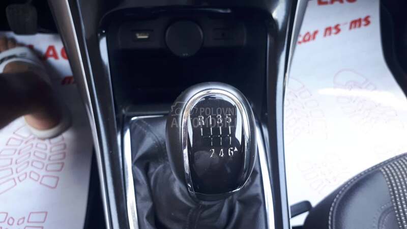 Opel Astra J 1.6 CDTI LED