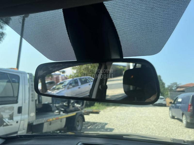 Retrovizor unutrašnji