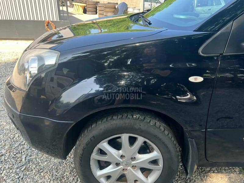 Krilo levo crno NV676