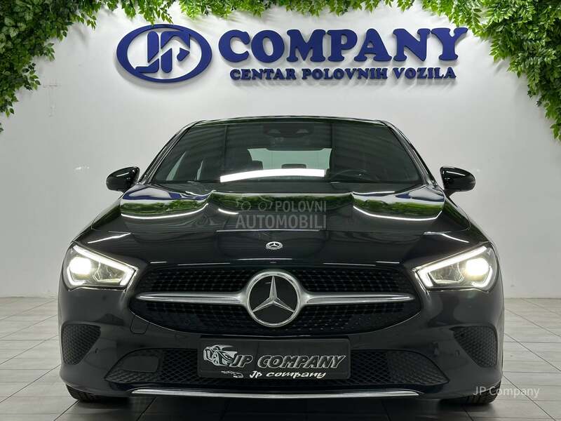 Mercedes Benz CLA 180 AMB AUT