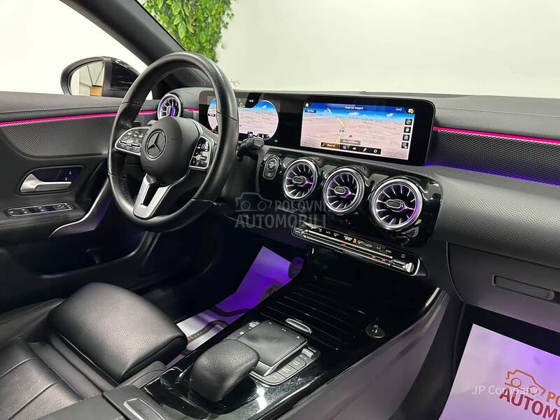 Mercedes Benz CLA 180 AMB AUT