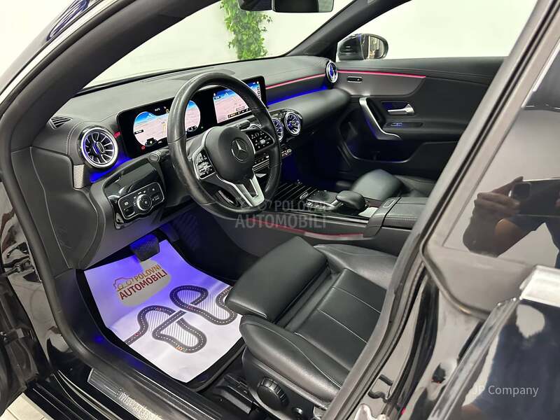 Mercedes Benz CLA 180 AMB AUT