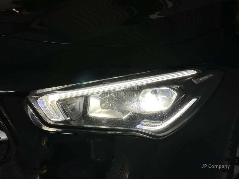 Mercedes Benz CLA 180 AMB AUT