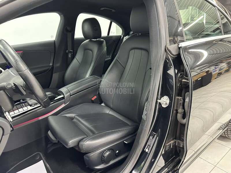 Mercedes Benz CLA 180 AMB AUT