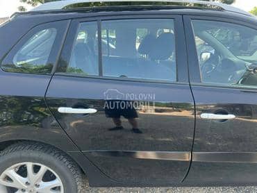 Vrata zadnja desna crna NV676 za Renault Koleos od 2008. do 2016. god.