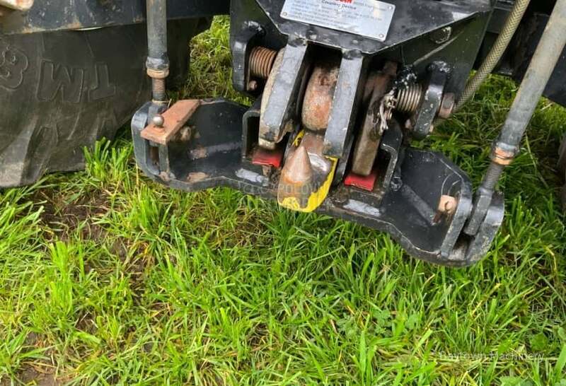 New Holland T7.235