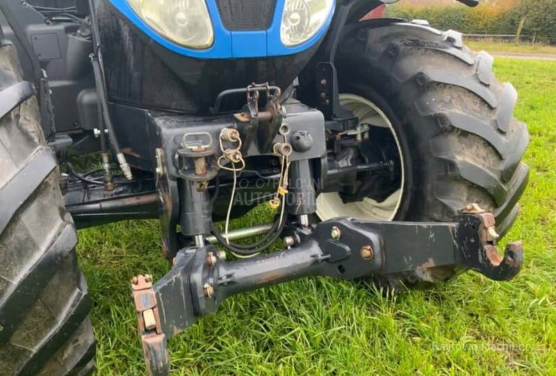 New Holland T7.235