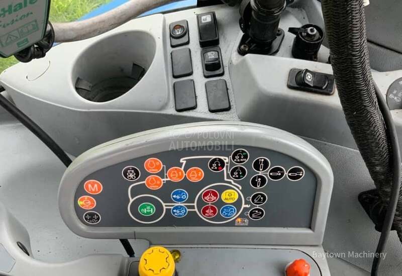 New Holland T7.235