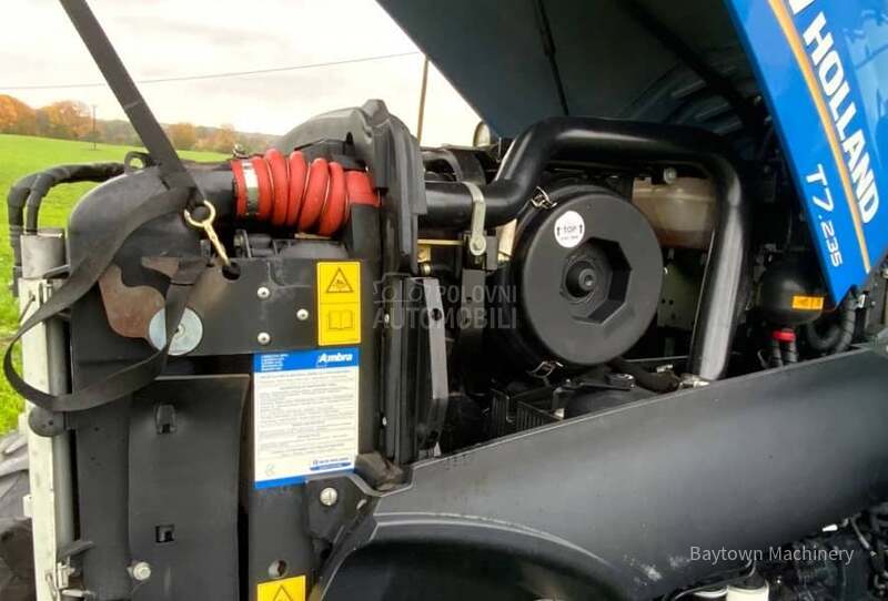 New Holland T7.235