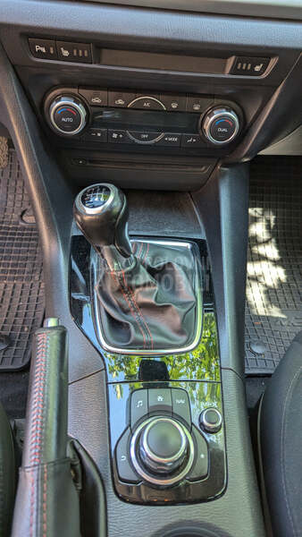 Mazda 3 SP G165 Revolution