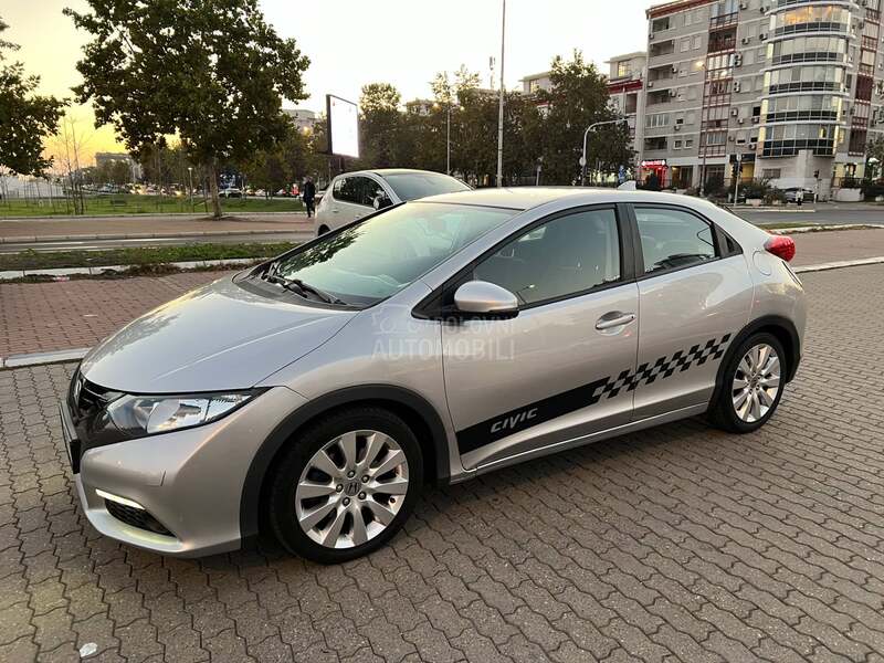 Honda Civic 1.6 i-DTEC SPORT