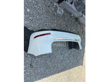 Branik za Volkswagen Touareg od 2010. do 2016. god.