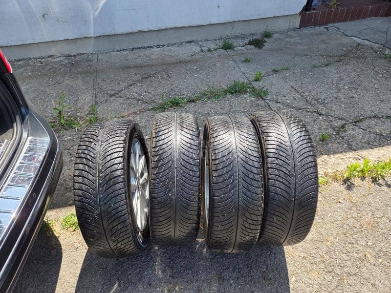 Michelin 235/55 R18 Zimska