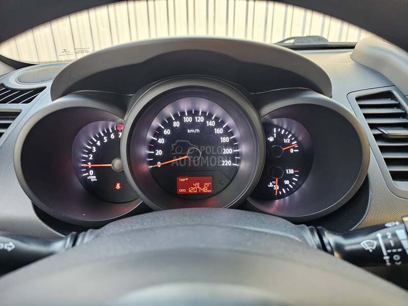 Kia Soul 1.6b /120 000 k m/