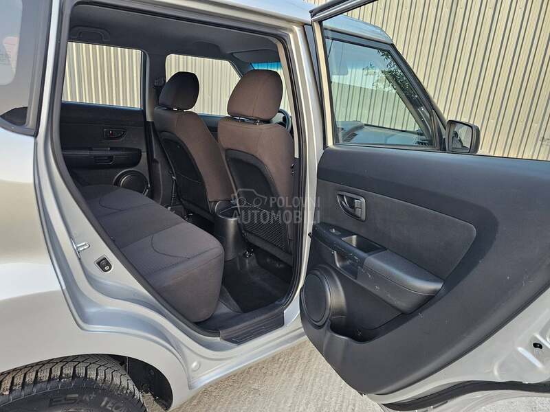 Kia Soul 1.6b /120 000 k m/