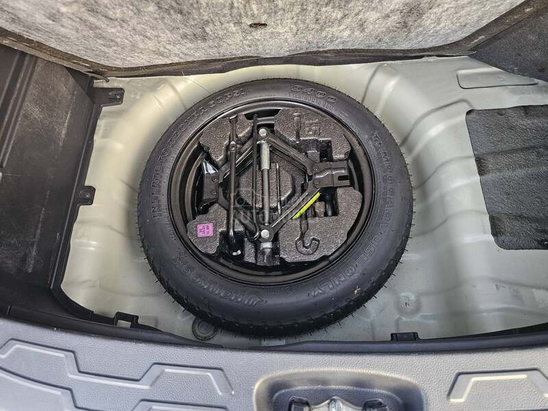 Kia Soul 1.6b /120 000 k m/