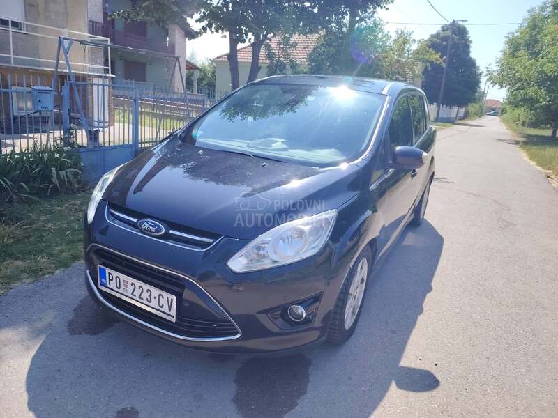 Ford Grand C-Max dobar