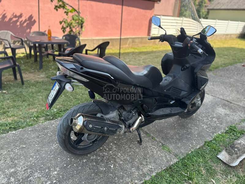 Gilera nexus 500i