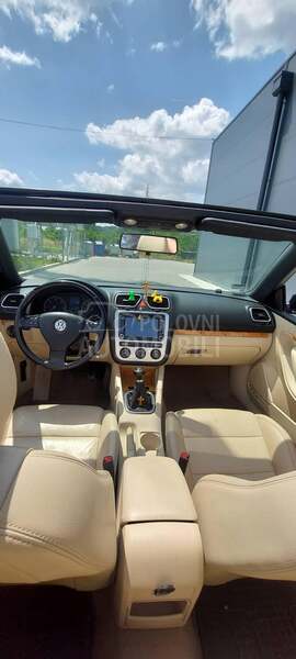Volkswagen EOS 
