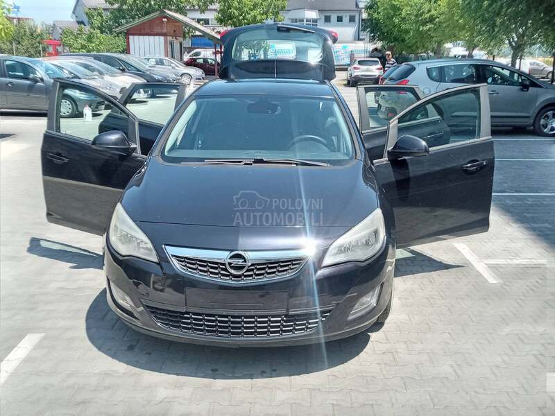 Opel Astra J 1.7