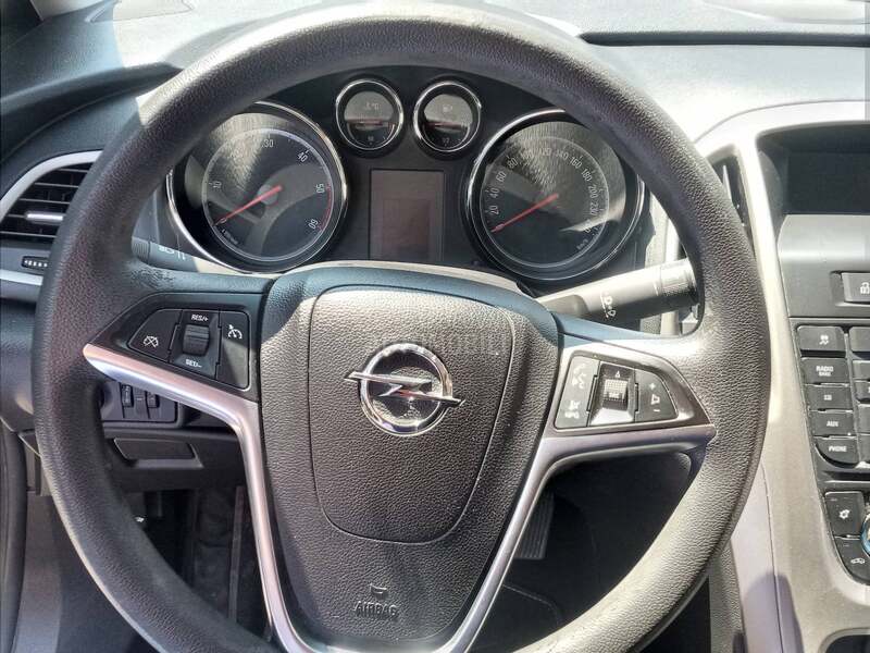 Opel Astra J 1.7