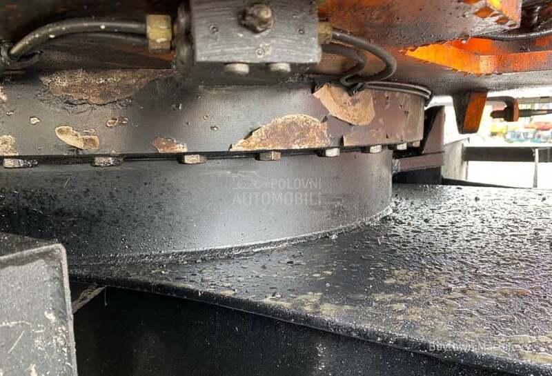 Hitachi EX 135W