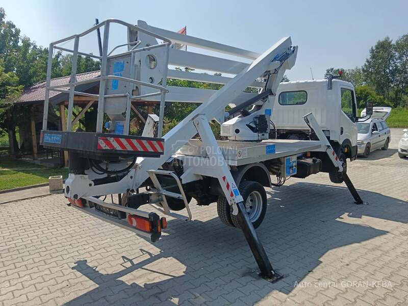 Nissan CABSTAR