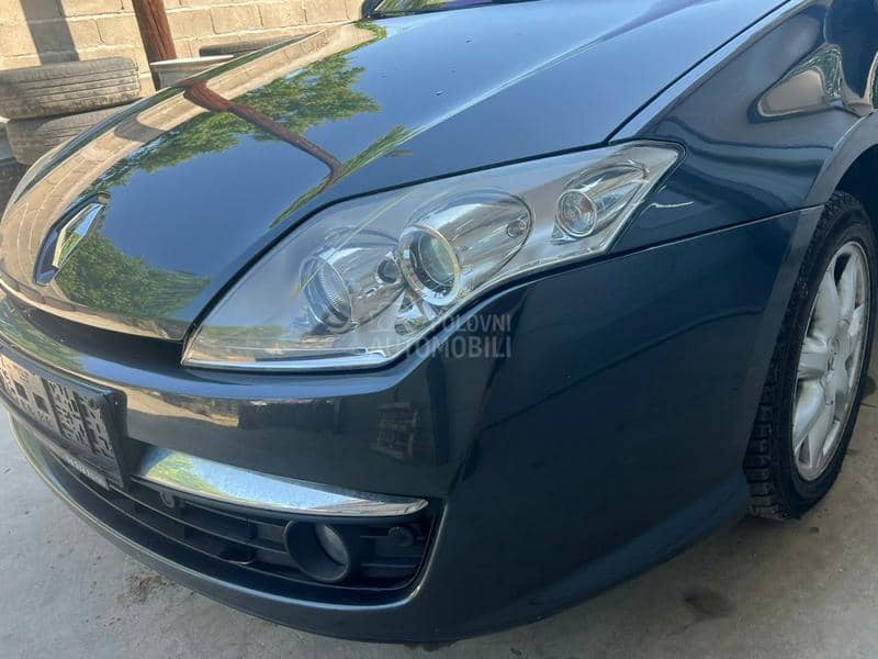 Branik prednji sivi TEB66