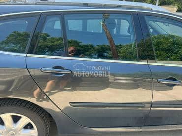 Vrata zadnja desna siva TEB66 za Renault Laguna od 2007. do 2015. god.