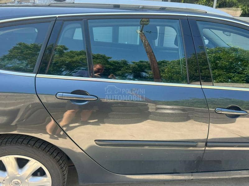 Vrata zadnja desna siva TEB66