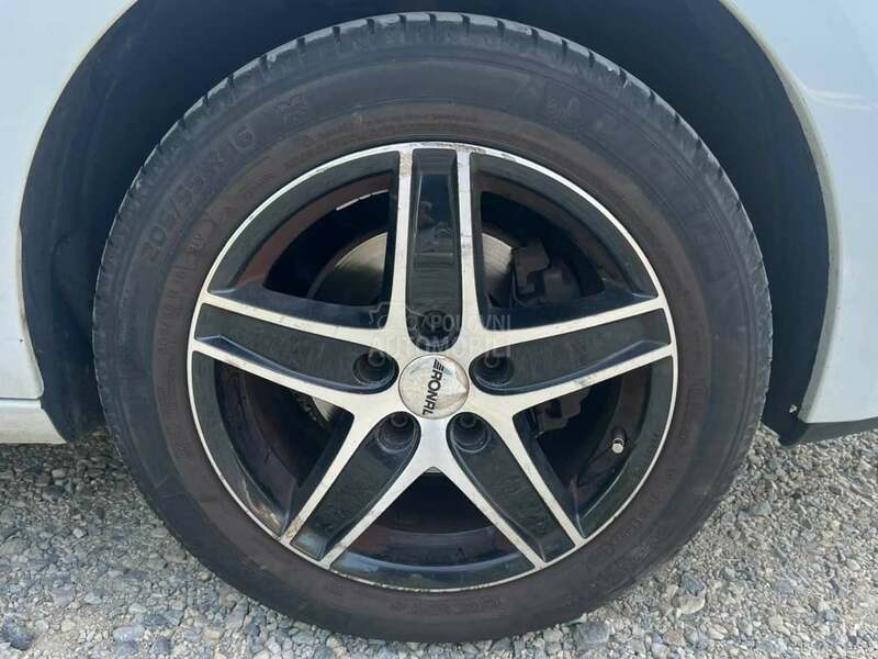 Renault Megane III 1.5dCi 2010. god. -  kompletan auto u delovima