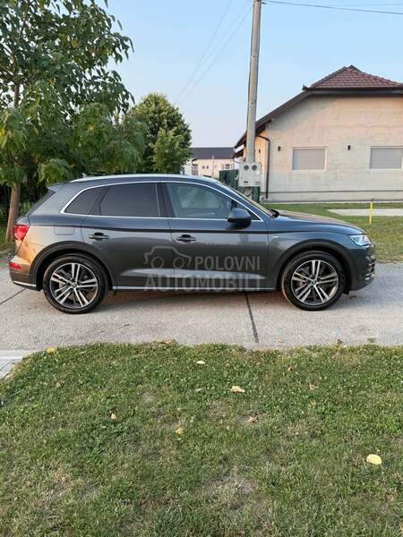 Audi Q5 plug-in