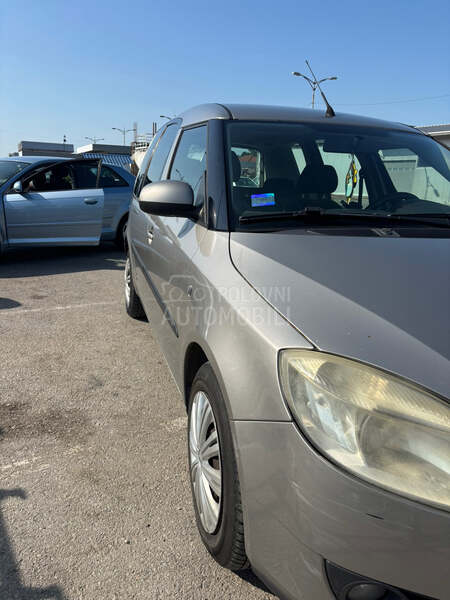 Škoda Roomster 