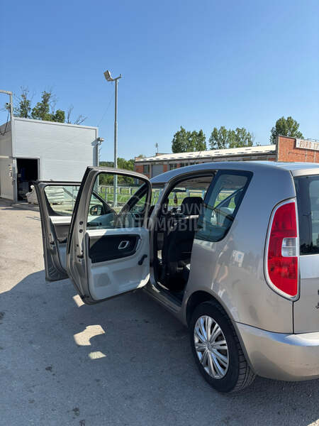 Škoda Roomster 