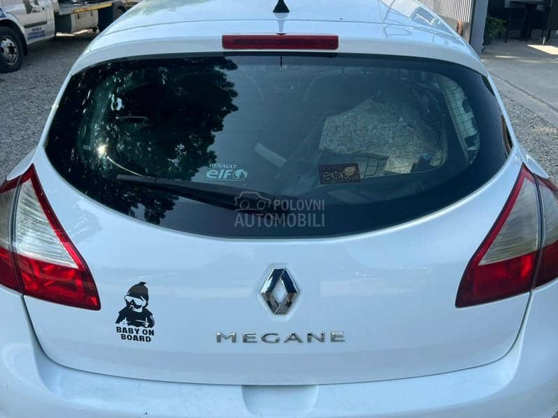 Vrata gepeka bela DV369 hečbek