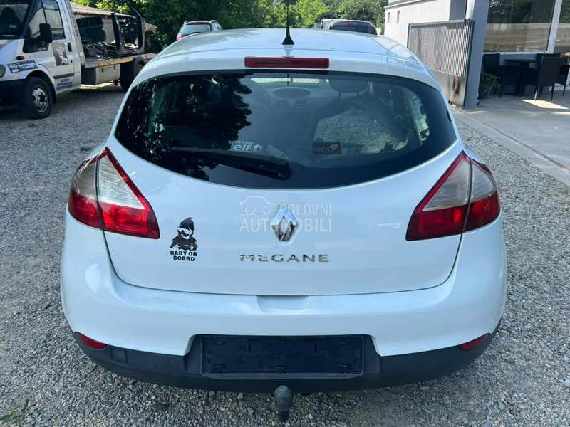 Vrata gepeka bela DV369 hečbek