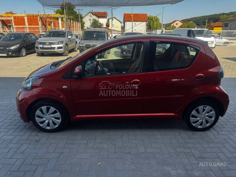 Toyota Aygo 1.0B REZERVISANA